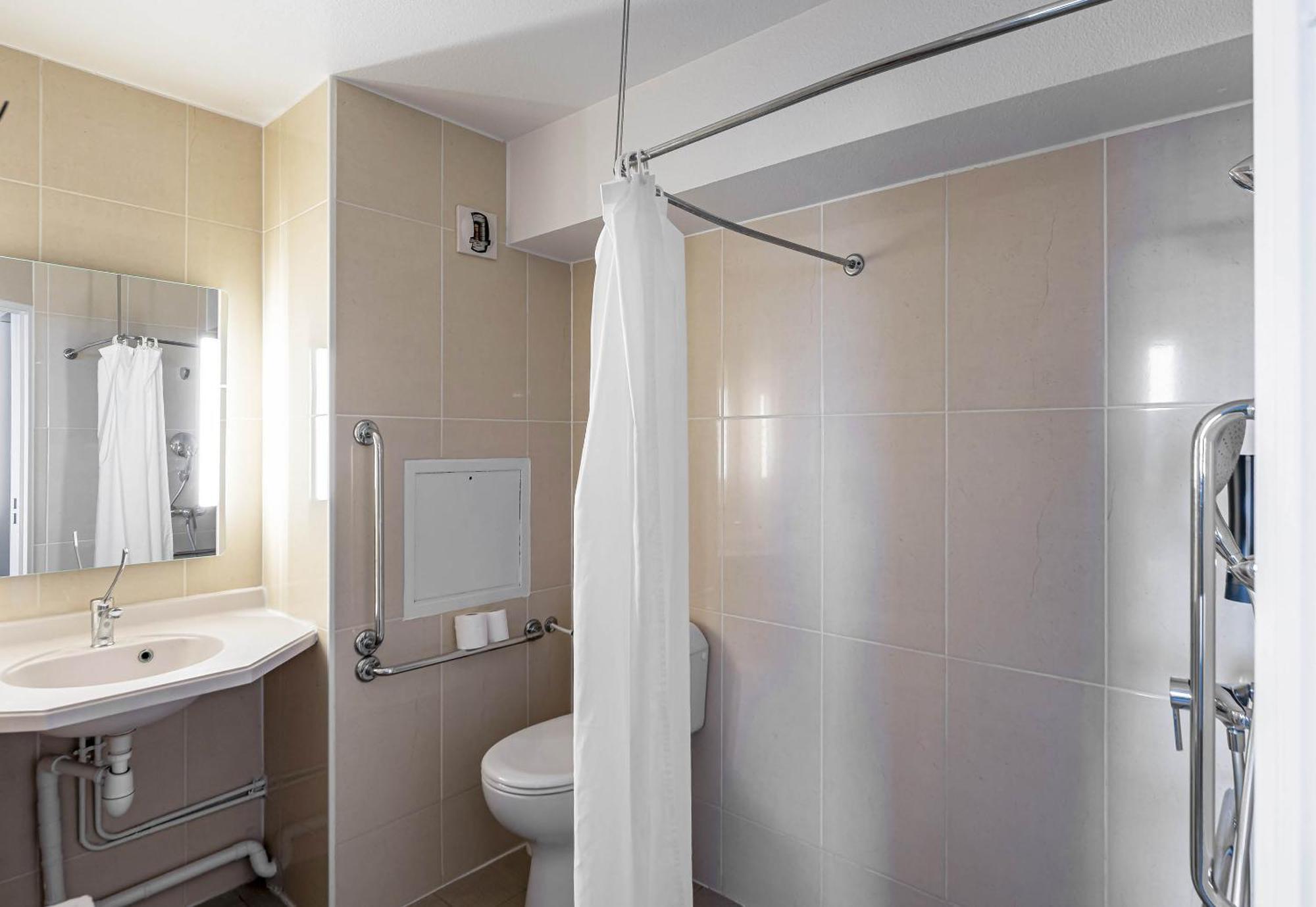 B&B Hotel Bordeaux Lac Sur Bruges Exteriér fotografie